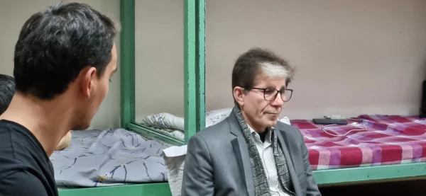 حضور دکتر فرهادیان در سرای دانشجویی و مشاوره به دانشجویان 3