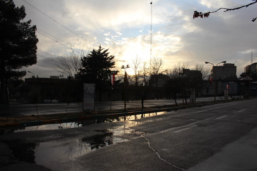 تصاویری از محیط پردیس شهید چمران 3