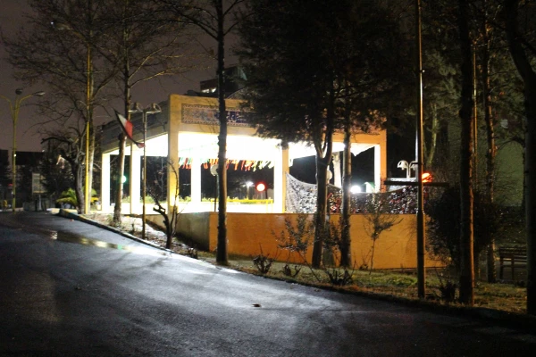 چشم انداز شب در پردیس شهید چمران 2