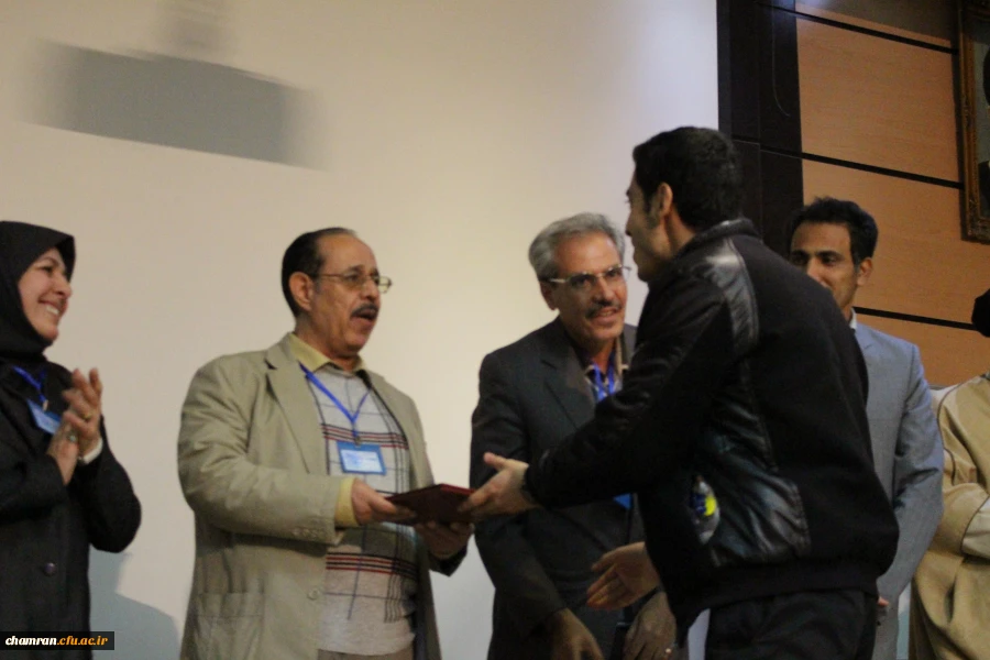 جشنواره استانی تدریس برتر در دو حوزه آموزش ریاضی و علوم تجربی 85