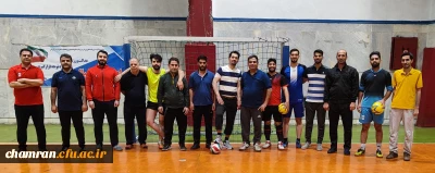 تمرین ورزشی و مسابقه فوتسال همکاران