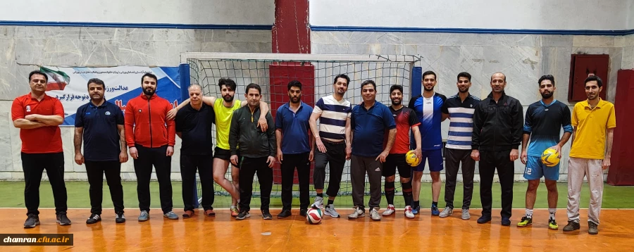 تمرین ورزشی و مسابقه فوتسال همکاران 2