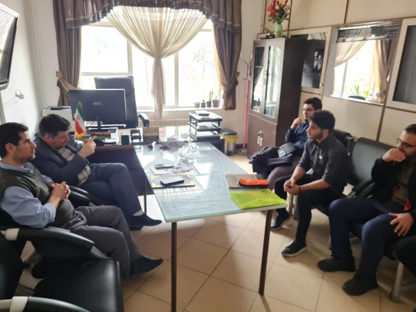 معارفه اعضای جدید کانون همیاران سلامت و تقدیر از دبیر اسبق کانون 4