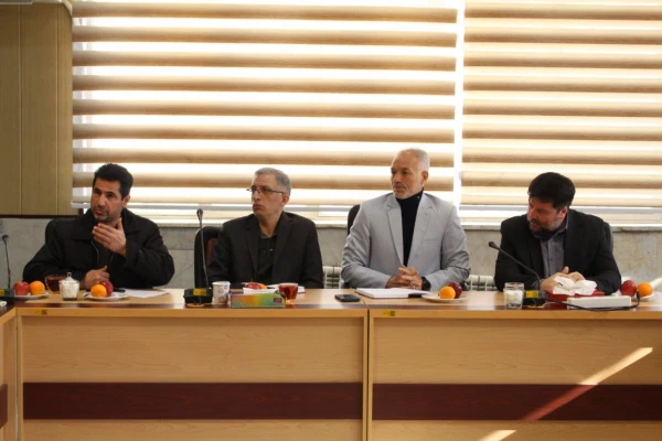 نشست شورای تغذیه پردیس شهید چمران 4