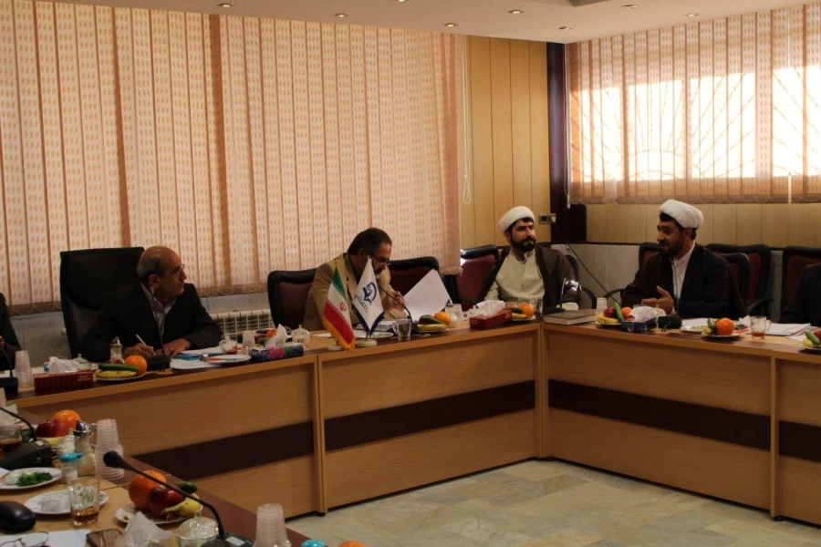 نشست شورای مدیران پردیسها و مراکز استان تهران 14