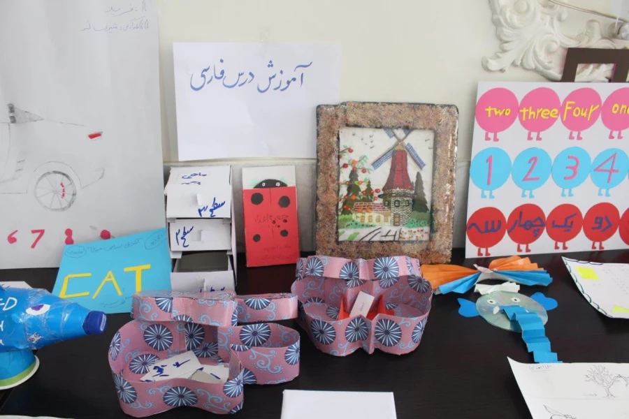 نمایشگاه آثار کمک آموزشی دانشجویان رشته کودکان استثنایی به مناسبت هفته آموزش 9