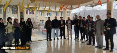 غبارروبی و عطرفشانی مزار شهید گمنام و تجلیل از همکاران خانواده شهید
