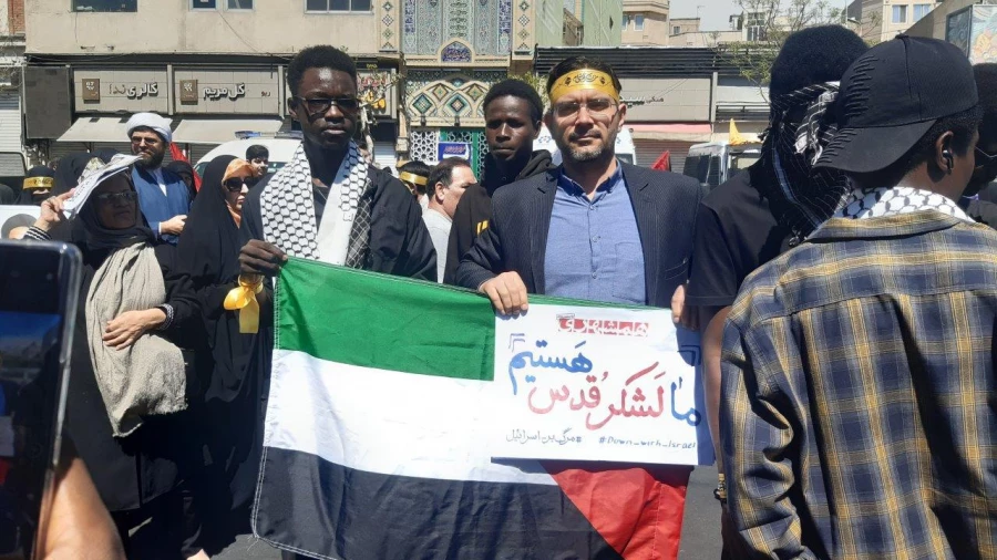 حضور اعضای پردیس شهید چمران در راهپیمایی روز قدس
 2