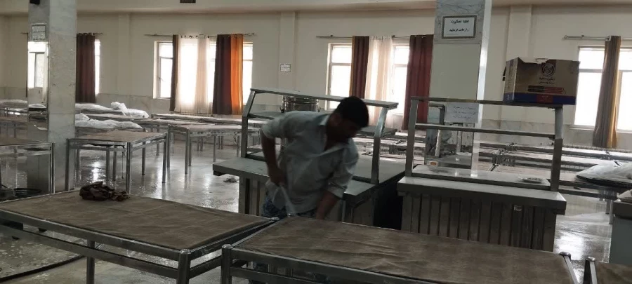 نظافت سالن غذاخوری پردیس شهید چمران 7