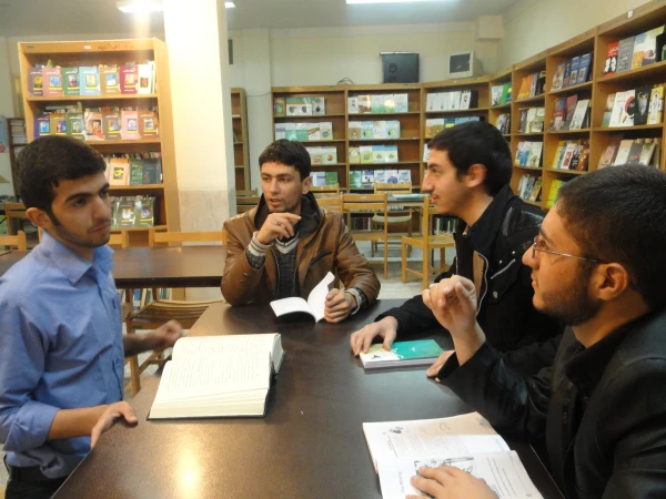 تصاویری از کتابخانه پردیس شهید چمران 12