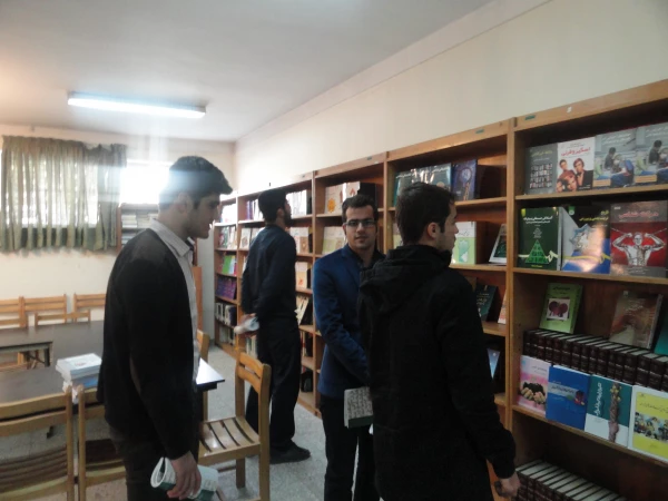 تصاویری از کتابخانه پردیس شهید چمران 18