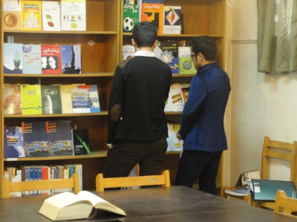 تصاویری از کتابخانه پردیس شهید چمران 19