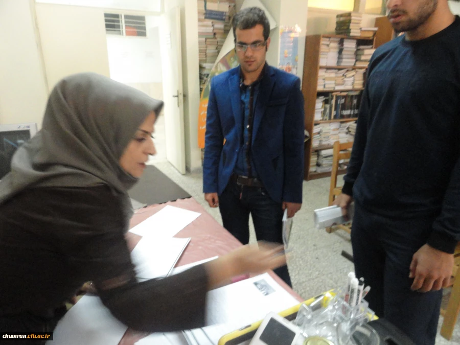 تصاویری از کتابخانه پردیس شهید چمران 21