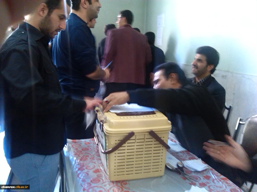 انتخابات شورای صنفی دانشجویان پردیس شهید چمران 8