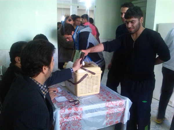 انتخابات شورای صنفی دانشجویان پردیس شهید چمران 13