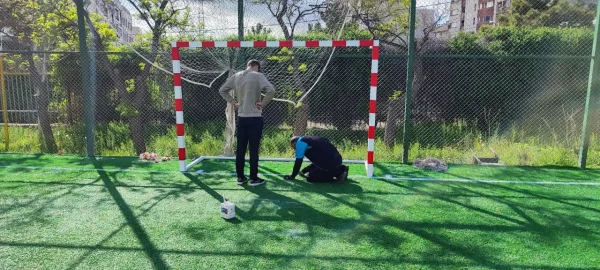 رنگ آمیزی زمین چمن مصنوعی پردیس شهید چمران 4