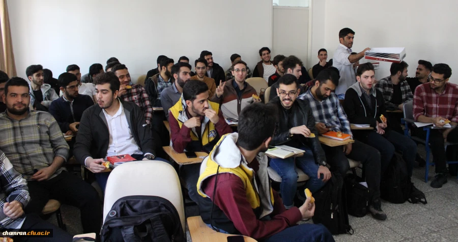 پخش شیرینی و ابراز حمایت از حمله موشکی به رژیم صهیونیستی  2