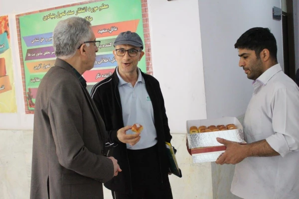 پخش شیرینی و ابراز حمایت از حمله موشکی به رژیم صهیونیستی  15