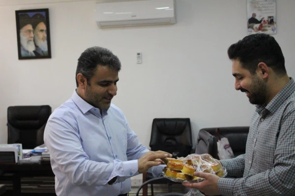 پخش شیرینی و ابراز حمایت از حمله موشکی به رژیم صهیونیستی  26