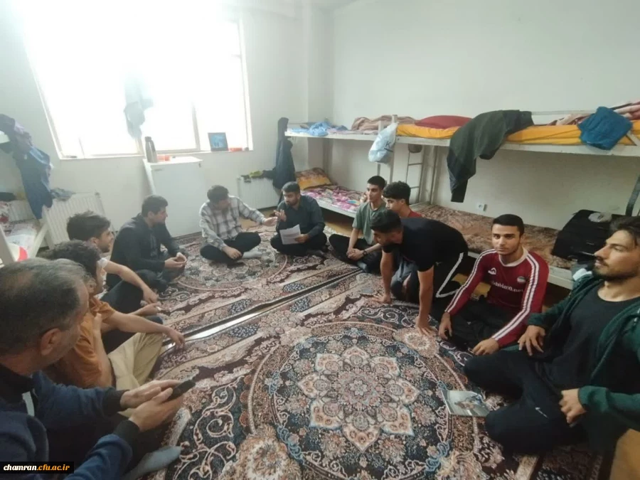 بازدید میدانی آقای مشهدی عباسی از سراهای دانشجویی 
 2