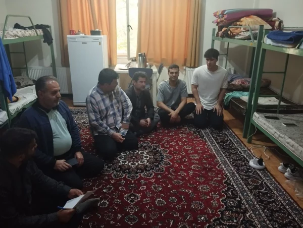 بازدید میدانی آقای مشهدی عباسی از سراهای دانشجویی 
 2