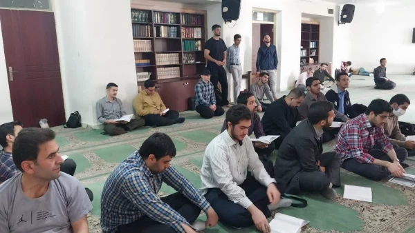 برنامه خوانش نهج البلاغه در پردیس شهید چمران 3