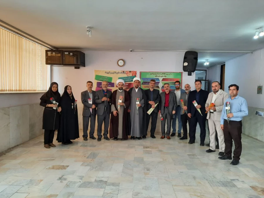 تجلیل از اعضای هیئت علمی پردیس شهید چمران  8