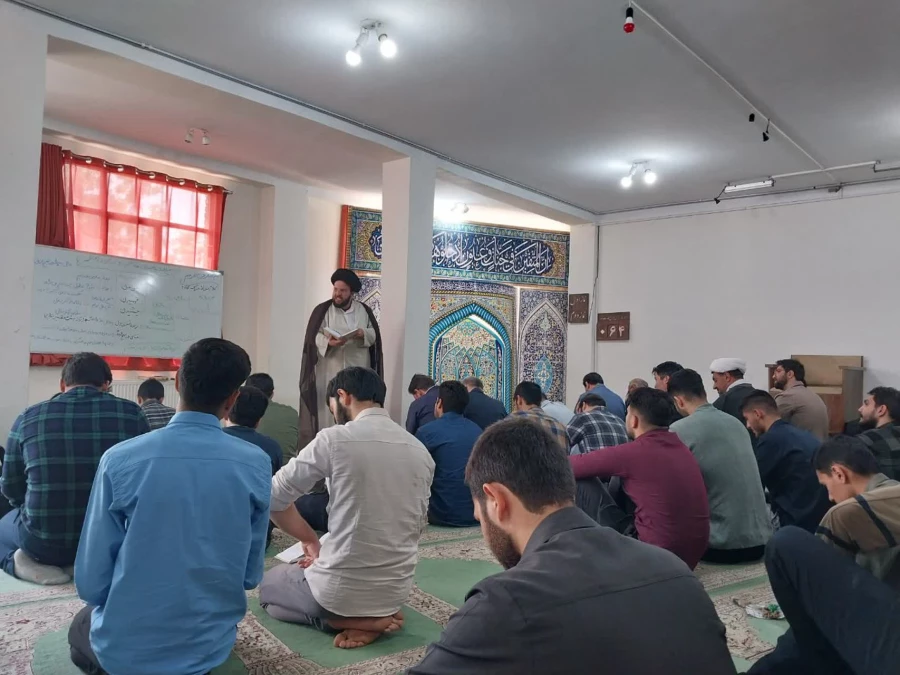 برنامه خوانش نهج البلاغه در پردیس شهید چمران 3