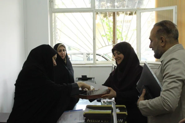 تقدیر از همکاران پردیس شهید چمران  6