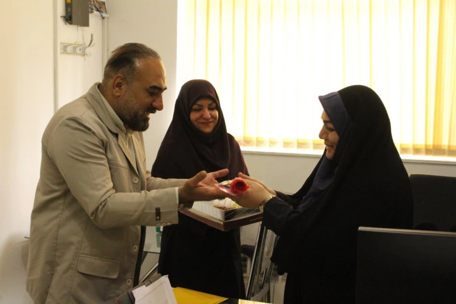 تقدیر از همکاران پردیس شهید چمران  10