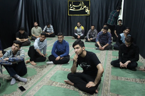 هیئت هفتگی به یاد معلم شهید غلامرضا هوریار 3