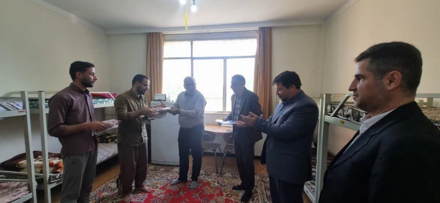 تجلیل از اتاق نمونه خوابگاه به مناسبت هفته سراهای دانشجویی 4