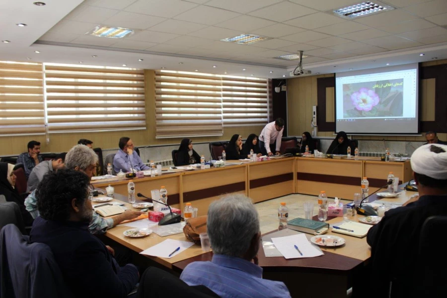 کارگاه آموزشی ارزیابی دانشجویان جدید الورود 13