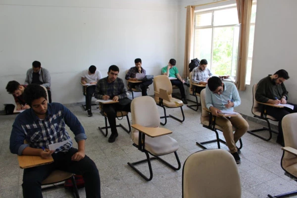 آغاز امتحانات پایان نیمسال دوم تحصیلی ۱۴۰۳–۱۴۰۲ 5