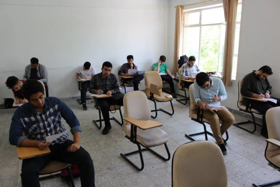 آغاز امتحانات پایان نیمسال دوم تحصیلی ۱۴۰۳–۱۴۰۲ 5