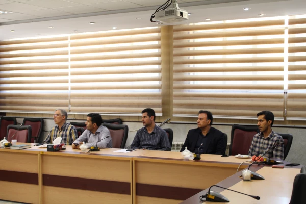 نشست درباره فرایند فارغ التحصیلی دانشجویان  3