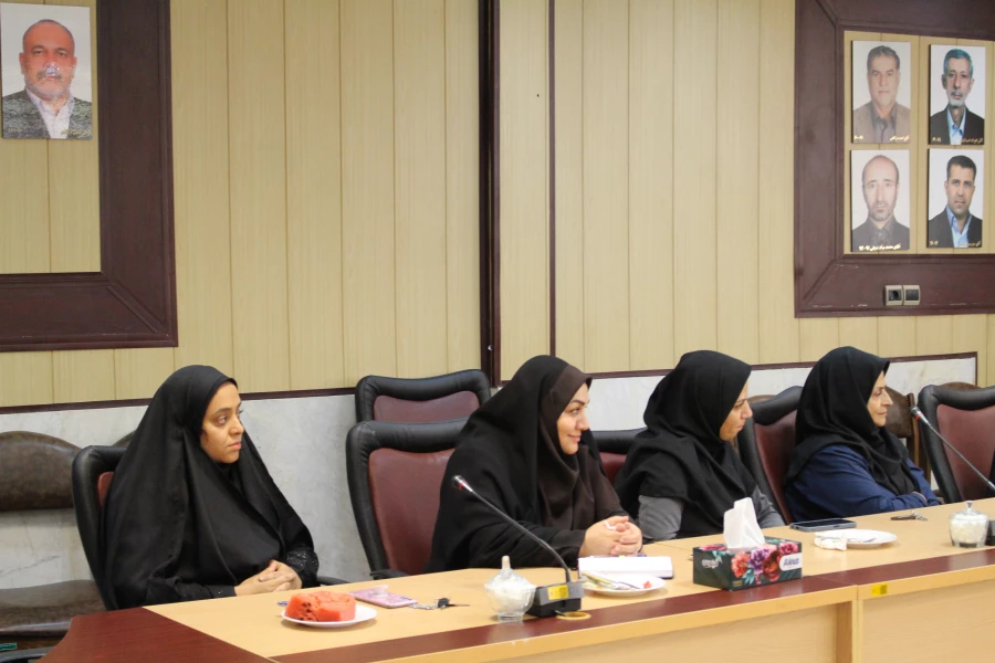 نشست درباره فرایند فارغ التحصیلی دانشجویان  4