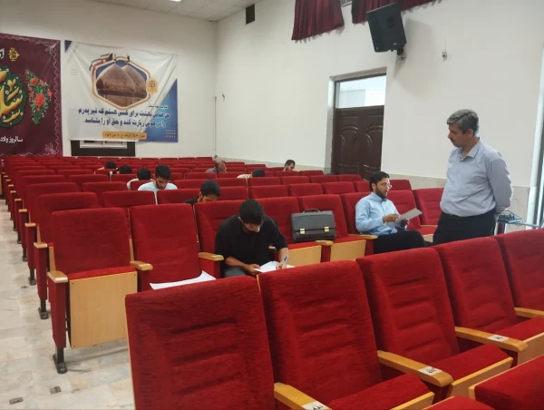 امتحانات پایان دوره تحصیلی تابستان در پردیس شهید چمران 4