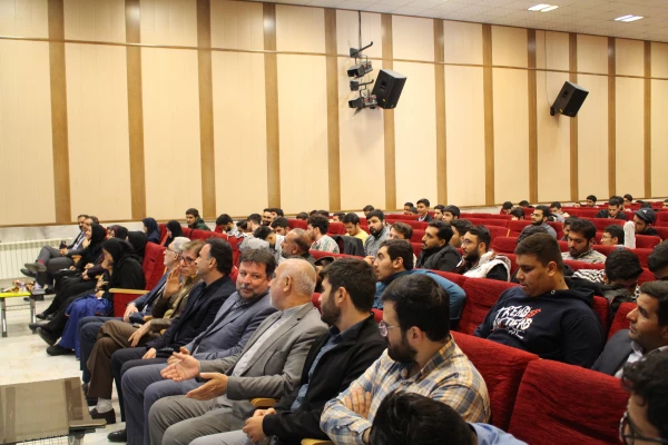 جلسه آشنایی دانشجومعلمان ورودی ۱۴۰۳ پردیس شهید چمران با ساختار و قوانین آموزشی و فرهنگی دانشگاه فرهنگیان 8