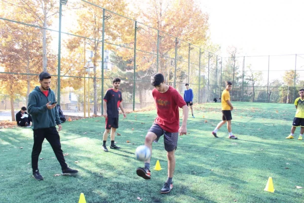 برگزاری مسابقات روپایی 3