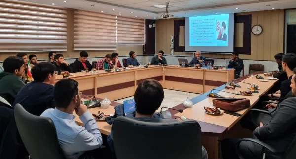 کارگاه خودآگاهی هویت اسلامی ایرانی

 2