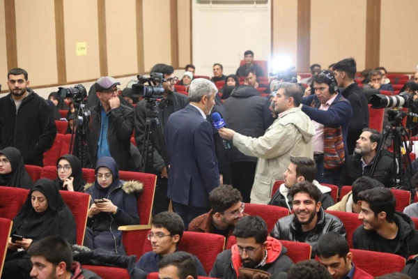 آیین گرامیداشت روز دانشجو در پردیس شهید چمران با حضور وزیر آموزش و پرورش  18