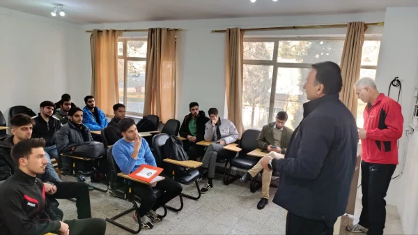 سومین دوره مسابقات لیگ فوتسال پردیس شهید چمران 6