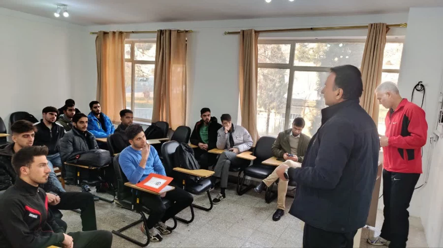 سومین دوره مسابقات لیگ فوتسال پردیس شهید چمران 6