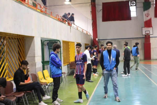 برگزاری سومین دوره مسابقات لیگ فوتسال پردیس شهید چمران
 5