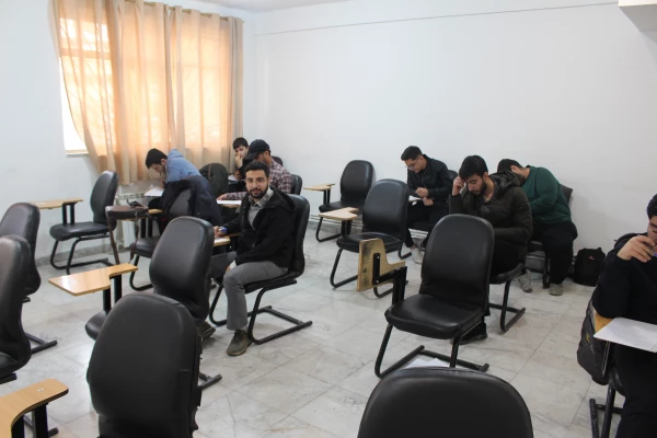 آغاز امتحانات پایان نیمسال اول تحصیلی ۱۴۰۴–۱۴۰۳ 5