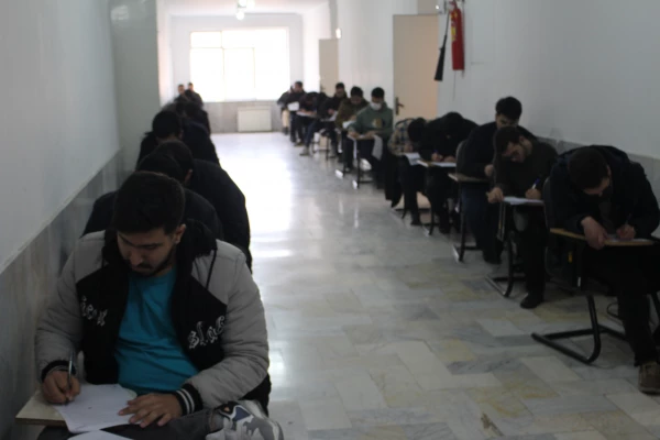 آغاز امتحانات پایان نیمسال اول تحصیلی ۱۴۰۴–۱۴۰۳ 6