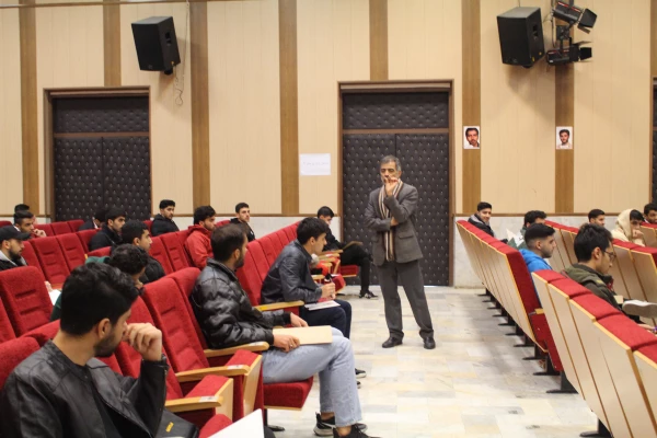 پایان امتحانات نیمسال اول تحصیلی ۱۴۰۴–۱۴۰۳
 2