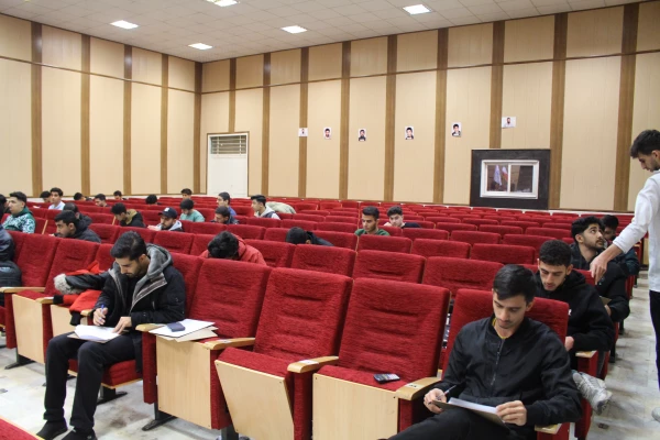 پایان امتحانات نیمسال اول تحصیلی ۱۴۰۴–۱۴۰۳
 6