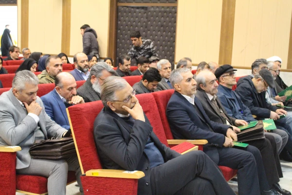 مراسم یادبود همکار تازه درگذشته مرحوم مغفور محمد اردلان 17